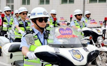 小交警作文推荐8篇