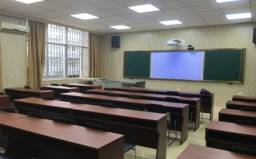 教室述职报告7篇