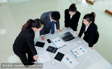 领导年度述职报告8篇