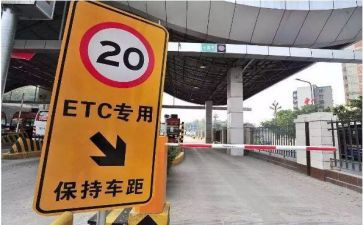 收费年度个人述职报告7篇