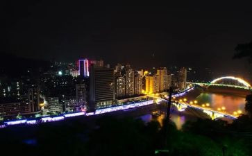 深夜,那盏灯读后感6篇