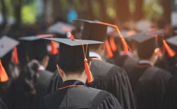 大学应届生求职简历模板6篇